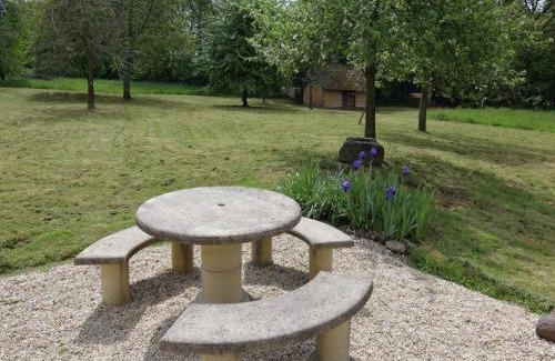 Isigny-le-Buat House | Holiday Home in Le Mesnil-Boeufs with Garden, cleaning included