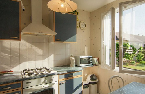 Malemort-sur-Correze House | Holiday Home in Malemort with Private Garden