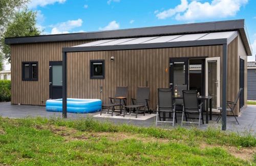 Molenschot House | Holiday Home in Molenschot near Nature Reserves, cleaning included