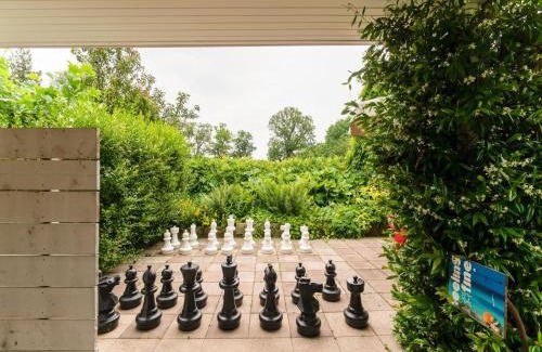 Oldenzaal House | Holiday home in Oldenzaal with hot tub
