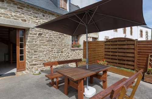 Pont-Croix House | Holiday Home in Pont-Croix near Beaches