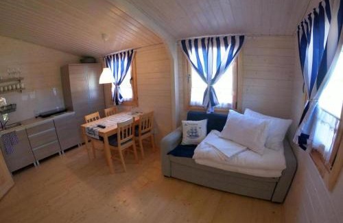 Ustronie Morskie House | Holiday Home in Ustronie Morskie near Beach