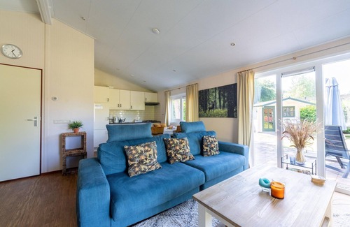 Voorthuizen House | Holiday Home in Voorthuizen near Veluwe Forest
