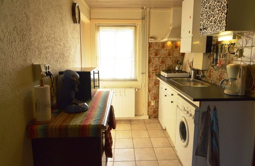 Den Ham House | Holiday home in with cycling area