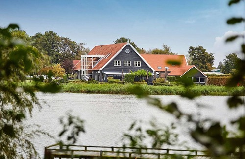 Heinkenszand House | Holiday Home in Zeeland near Lake & Sauna