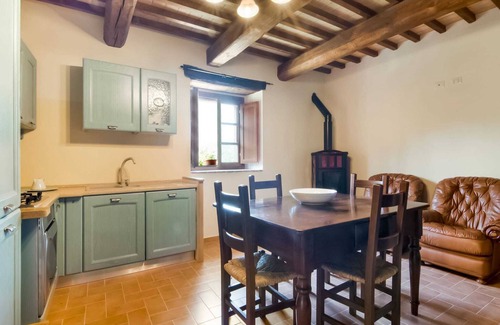 Parchiule House | Holiday Home in Città di Castello with Pool