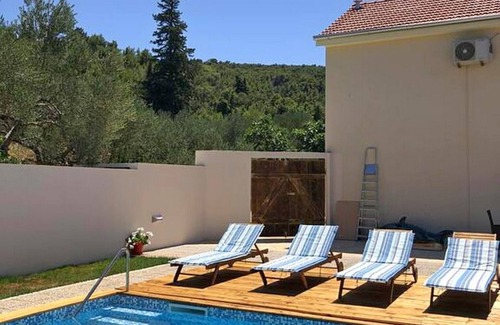 Dol House | Holiday home Ivana, (13641), Stari Grad, Croatia