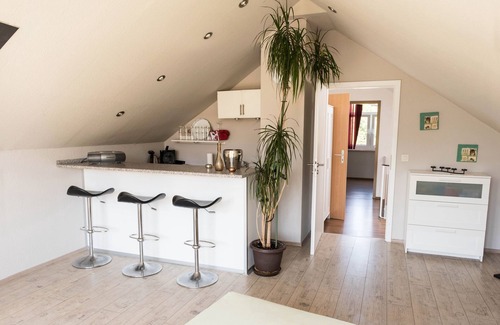 Geestemunde House | Holiday Home “Jäschke” with Sauna, Garden, Terrace & Wi-Fi