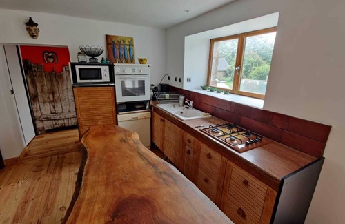 Kervignac House | Holiday Home 'Ker Glaz - Longère De Charme' with Private Terrace, Private Garden and Wi-Fi