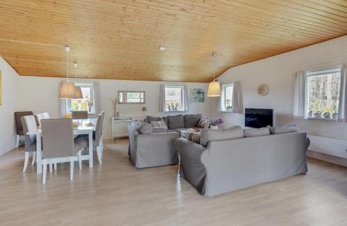 Gedesby House | Holiday Home Kia - 80m from the sea by Interhome