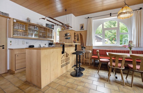 Oberreute House | Holiday Home 'Kraichgauer Haus' with Private Terrace, Private Garden and Wi-Fi