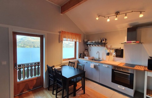 Averoy House | Holiday Home Kvernesfjord with fishing opportunities