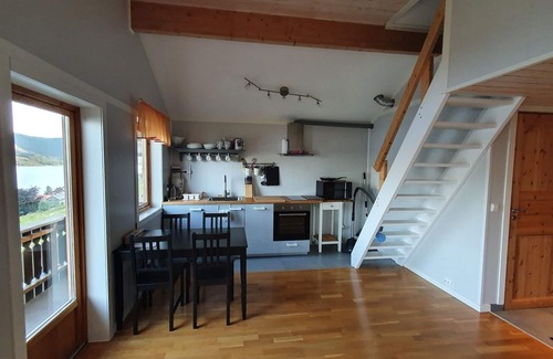 Averoy House | Holiday Home Kvernesfjord with fishing opportunities
