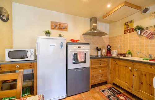 Wintzenheim House | Holiday Home 'L'Evasion Alsacienne' with Private Terrace and Wi-Fi