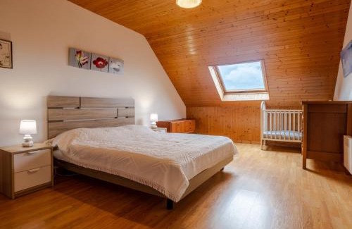 Baubigny House | Holiday Home La Jolie Vague by Interhome