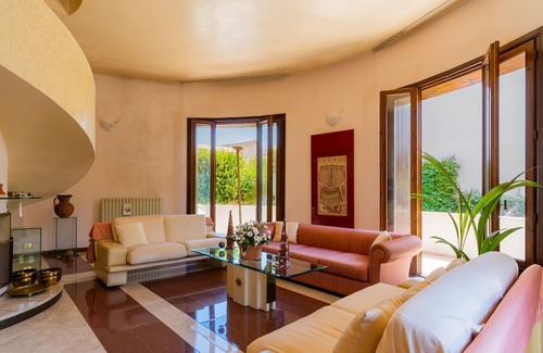 Sava Villa | Holiday Home 'La tua Oasi' with Private Terrace & Garden