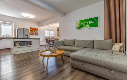 Topid House | Holiday Home Labin 43 With Outdoor Swimmingpool
