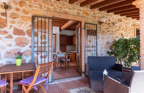La Pesta House | Holiday Home Lavanda by Interhome