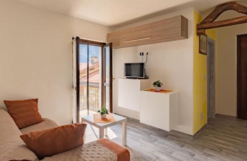 Albonico House | Holiday Home Leonardo by Interhome
