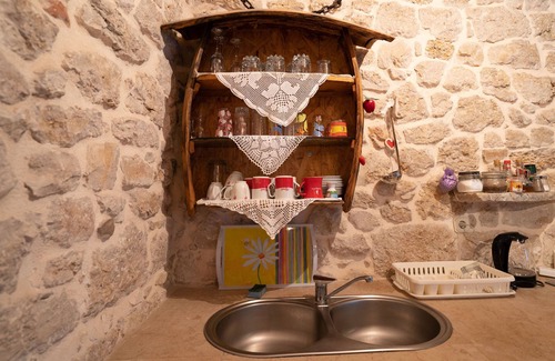 Drnis House | Holiday Home Leptir