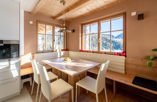 Redagno House | Holiday Home 'Lexn Radein' with Mountain View, Wi-Fi and Air Conditioning