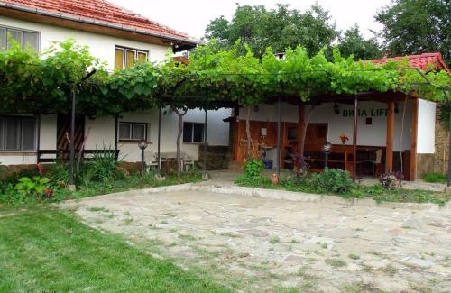 Tryavna House | Holiday Home Life