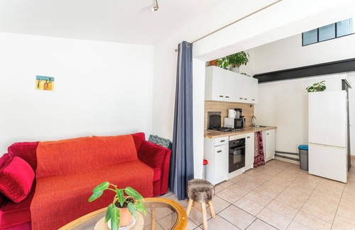 Uchaud House | Holiday Home 'Loft Des Cigales' with Private Pool and Private Terrace