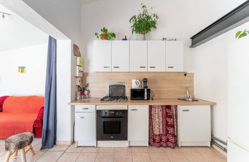 Uchaud House | Holiday Home 'Loft Des Cigales' with Private Pool and Private Terrace