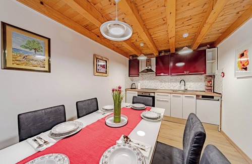 Ljubitovica House | Holiday Home Luce with Pool, Ljubitovica, Croatia