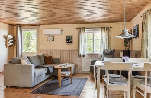 Tibro House | Holiday Home Lunnekullen by Interhome