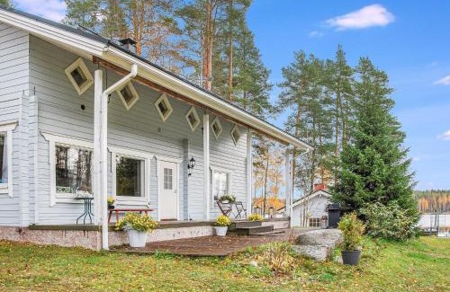 Kihnio House | Holiday Home Mänty-linna by Interhome
