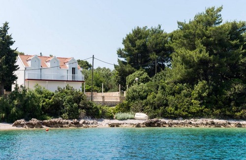 Kolocep Island House | Holiday Home Maćus-One Bedroom Apartment with Balcony