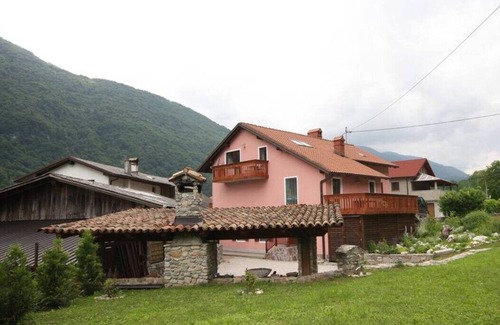 Kamno House | Holiday home Maharac with 3 apartments till 18 persons