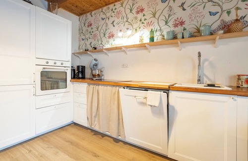 Ile-Tudy House | Holiday Home 'Maison 6pers 20m Plage' with Private Terrace and Wi-Fi