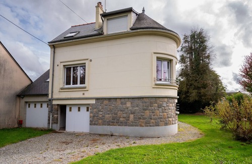 Val-d'Oust House | Holiday Home 'Maison Dans Le Morbihan' with Private Garden