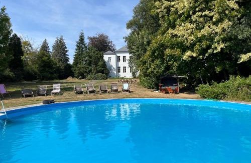 Cul-des-Sarts Villa | Holiday Home Manoir des Sarts
