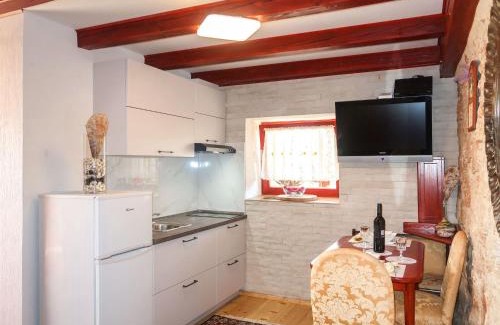 Polje House | Holiday Home Maria by Interhome