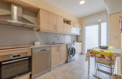Cunit House | Holiday Home 'Marti' with Sea View, Wi-Fi and Air Conditioning