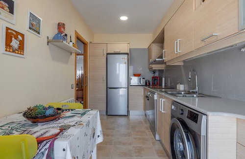 Cunit House | Holiday Home 'Marti' with Sea View, Wi-Fi and Air Conditioning