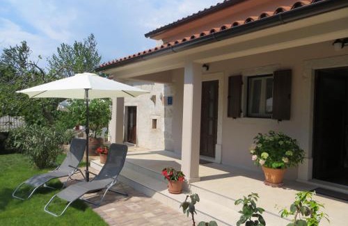 Zupanici House | Holiday Home Mattiuzi