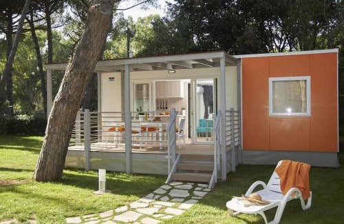 Baia Domizia House | Holiday Home Maxi Caravan Ischia by Interhome