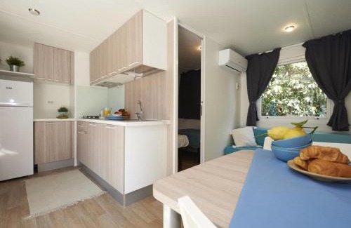 Baia Domizia House | Holiday Home Maxi Caravan Ischia by Interhome