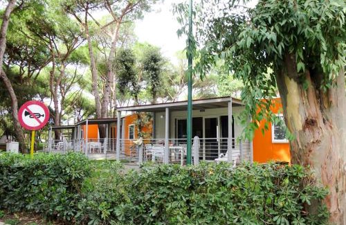 Baia Domizia House | Holiday Home Maxi Caravan Ischia by Interhome