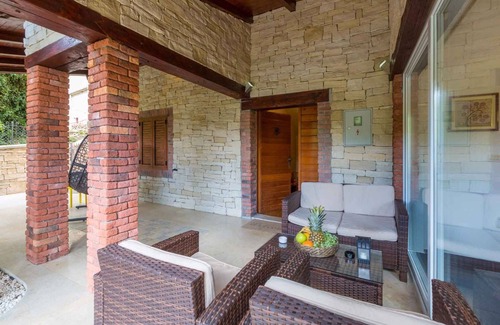 Krizisce House | Holiday home mit Pool und Klimaanlage
