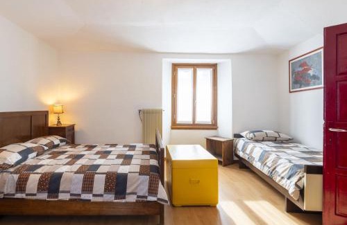 Villa di Tirano House | Holiday Home Morelli by Interhome