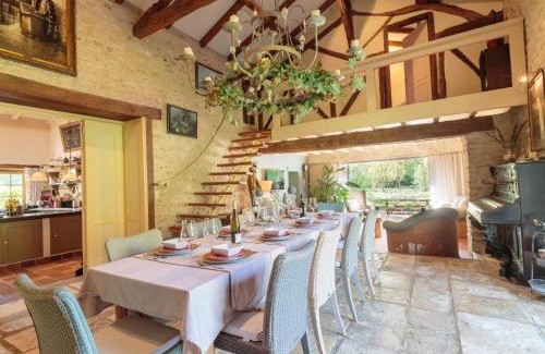 Payroux House | Holiday Home Moulin De Mois by Interhome