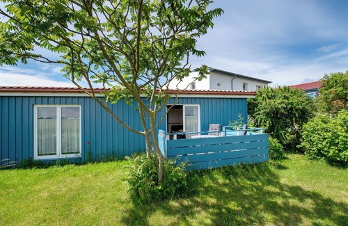 Meschendorf House | Holiday home "Möve ABA Bungalow 60" with private terrace and WLAN