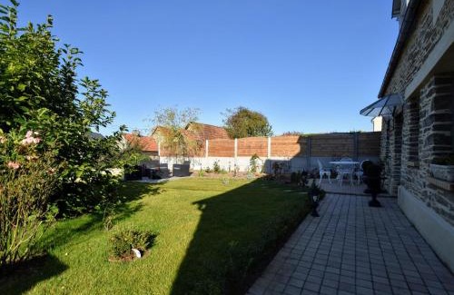 La Barre-de-Semilly House | Holiday Home near Mont Saint-Michel