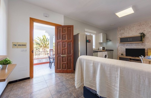 Pujaire House | Holiday Home 'Nazareno' with Private Terrace
