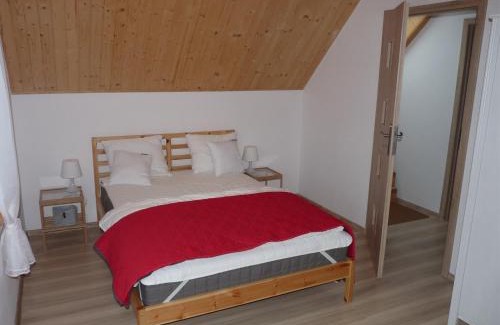 Lubkowo House | Holiday Home near Lake Żarnowieckie